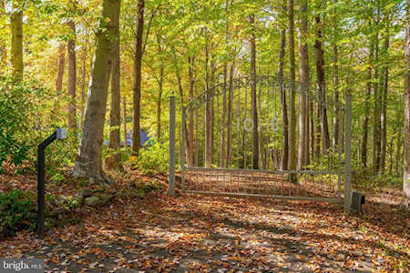 10118 Hampton Woods Dr Fairfax Station, VA 22039