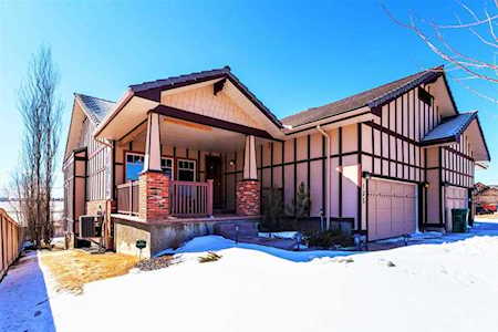 135 Bridle Estates Mews SW Calgary, AB T2Y 5A8