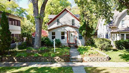 4452 33rd Avenue S Minneapolis, MN 55406