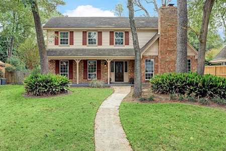 2107 Wilderness Point Dr Kingwood, TX 77339