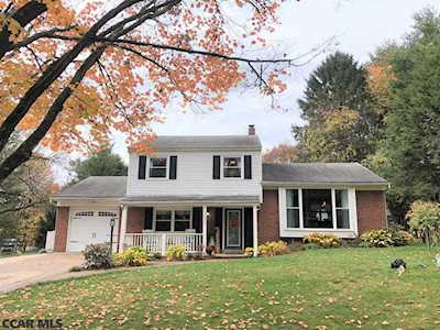1232 Park Hills Avenue E State College, PA 16801
