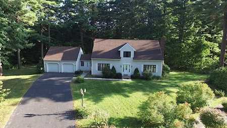 19 Timber Valley Dr Charlton, MA 01507