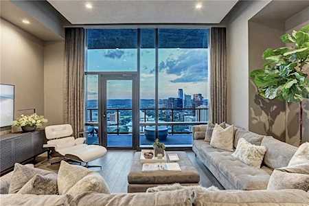 70 Rainey ST #3104 Austin, TX 78701