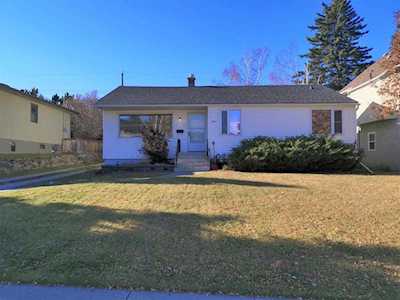 1711 23 St SW Calgary, AB T3C 1H7