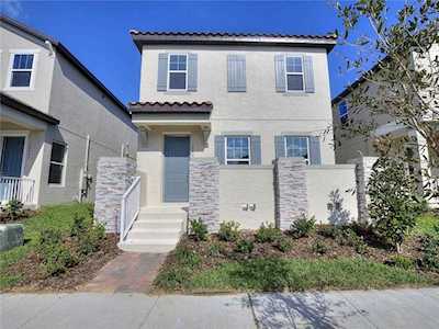 10409 Austrina Oak LOOP Winter Garden, FL 34787