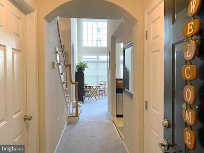504 Sunset View Terrace SE #306 Leesburg, VA 20175