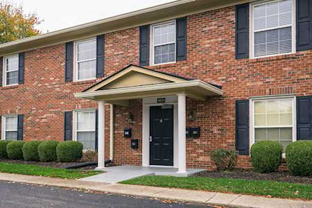 4834 Westport Rd #201 Louisville, KY 40222