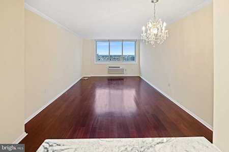 1901 John F Kennedy Blvd #2502 Philadelphia, PA 19103