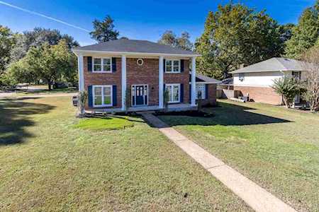 7451 Poplar Pike Germantown, TN 38138