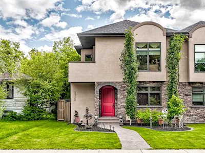 3322 2 St NW Calgary, AB T2K 0X9