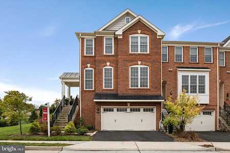 201 Cenning Terrace Purcellville, VA 20132