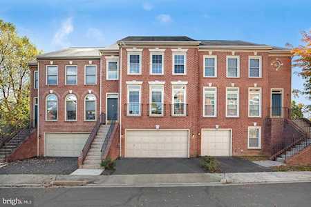 131 Mendon Ln SW Vienna, VA 22180