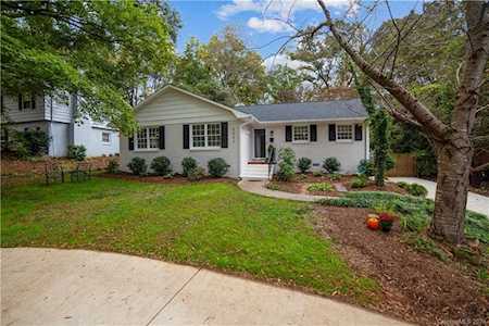 2021 Edgewater Dr Charlotte, NC 28210