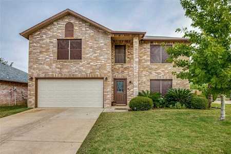2801 Custer Drive Corinth, TX 76210