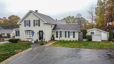 39 Quigley Avenue Chelmsford, MA 01863