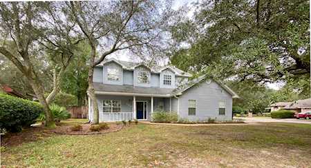 400 Parkwood Place Niceville, FL 32578