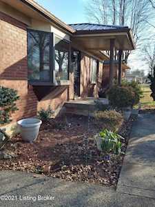 8537 Robbins Rd Louisville, KY 40258