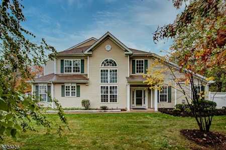 6 Hampton Ct West Windsor Twp., NJ 08550