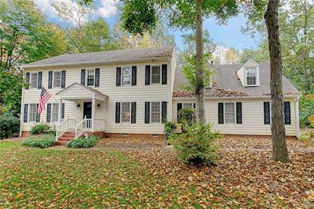 13807 Beechwood Point Rd Midlothian, VA 23112