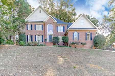 5211 Downing Creek Dr Charlotte, NC 28269