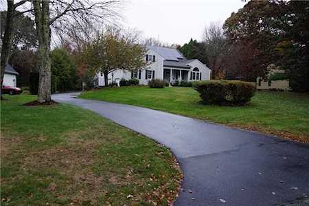 50 White Falls Trl South Kingstown, RI 02879