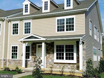 142 Grissom Dr Bear, DE 19701