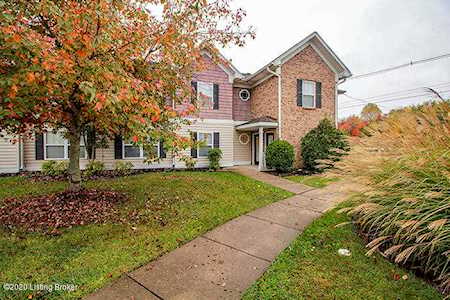 6520 Brook Bend Way #102 Louisville, KY 40229