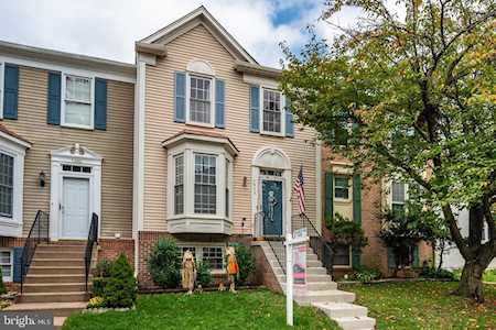 7973 Rebel Walk Dr Manassas, VA 20109