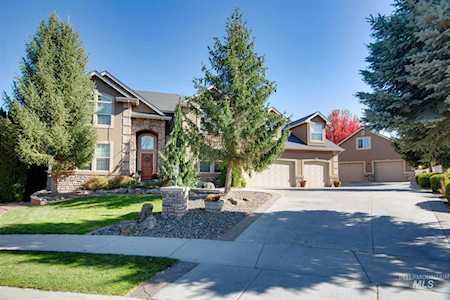 2928 S Bear Tooth Place Meridian, ID 83642