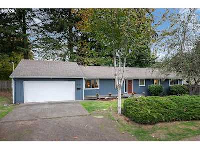 8135 SW 46th Ave Portland, OR 97219