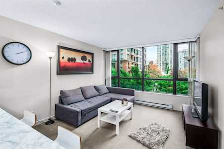 928 Homer Street #407 Vancouver, BC V6B 1T7