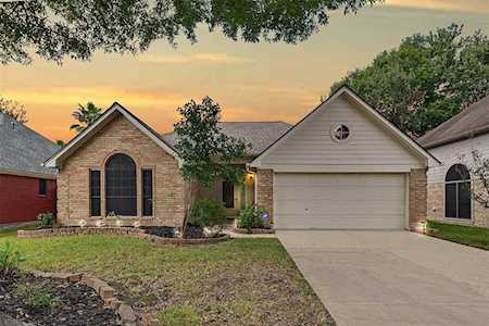 1415 Chesterpoint Dr Spring, TX 77386
