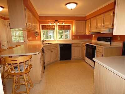 21 Trailwood Drive #21 Bridgewater, MA 02324