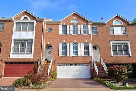 8112 Madrillon Ct Vienna, VA 22182