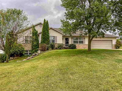 102 Partridge Ct Beaver Dam, WI 53916