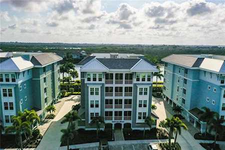 383 Aruba CIRCLE #103 Bradenton, FL 34209