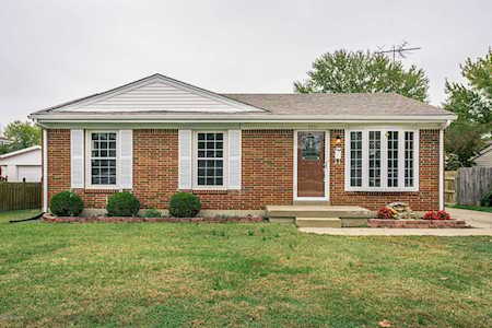 3913 Carbine Ln Louisville, KY 40229