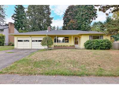 11755 SW Bruce Dr Beaverton, OR 97008