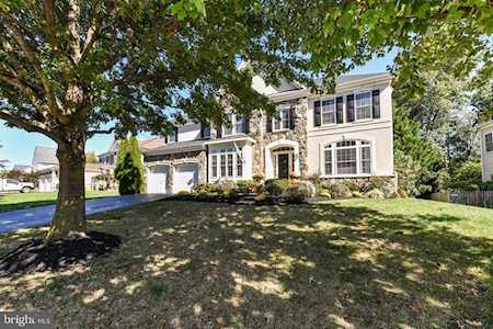 1802 Woods Edge Dr NE Leesburg, VA 20176