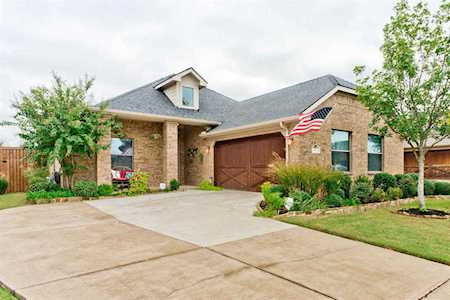 516 Highfield Lane Keller, TX 76248