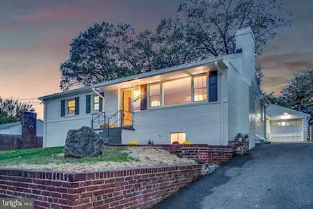 2000 Woodstock St Arlington, VA 22207