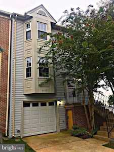 6115 George Baylor Dr Centreville, VA 20121