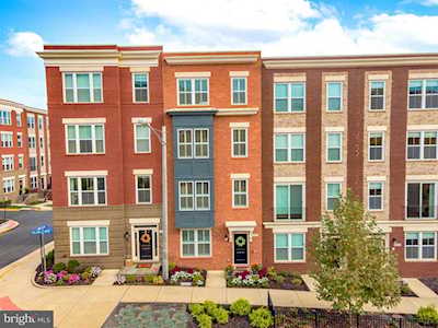 1977 Roland Clarke Place Reston, VA 20191
