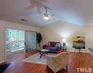 1001 Kingswood Drive #J Chapel Hill, NC 27517