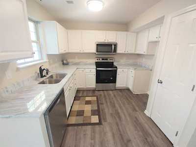 2825 Greenway Court Lexington, KY 40511