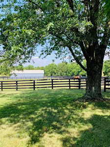 2385 Carrick Road Lexington, KY 40511