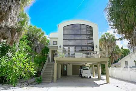 115 Willow Ave Anna Maria, FL 34216