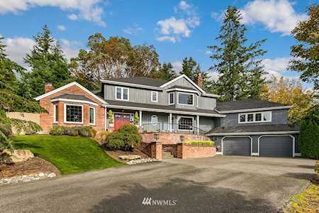 5729 149th Ave SE Bellevue, WA 98006