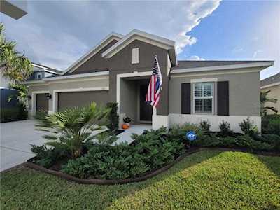 17631 Bright Wheat Dr Lithia, FL 33547