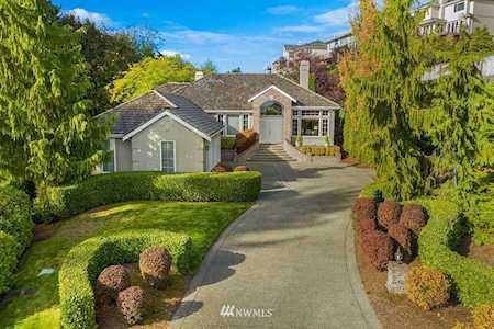 15420 SE 60th Place Bellevue, WA 98006